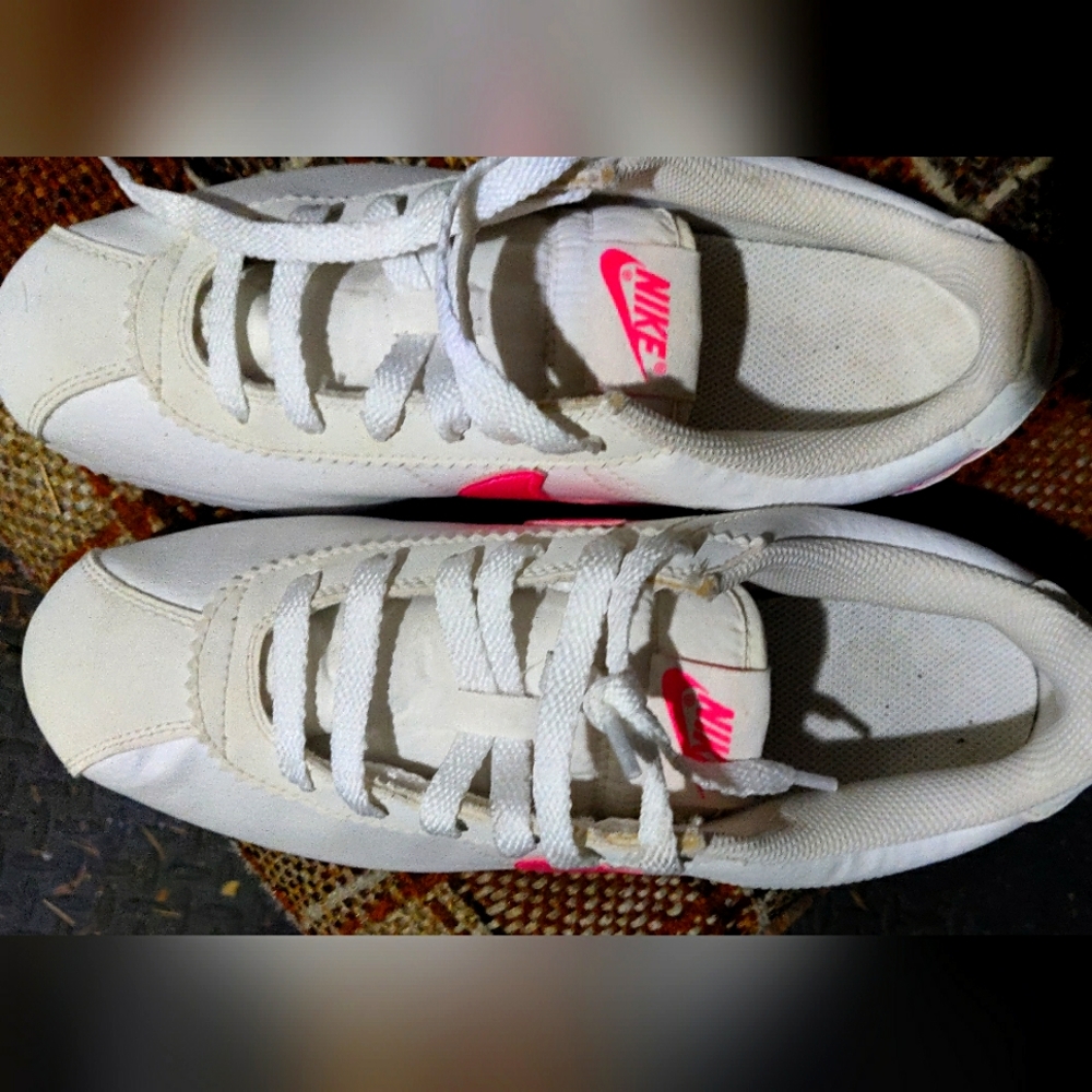 Nike Cortez fuschia and white size 6w